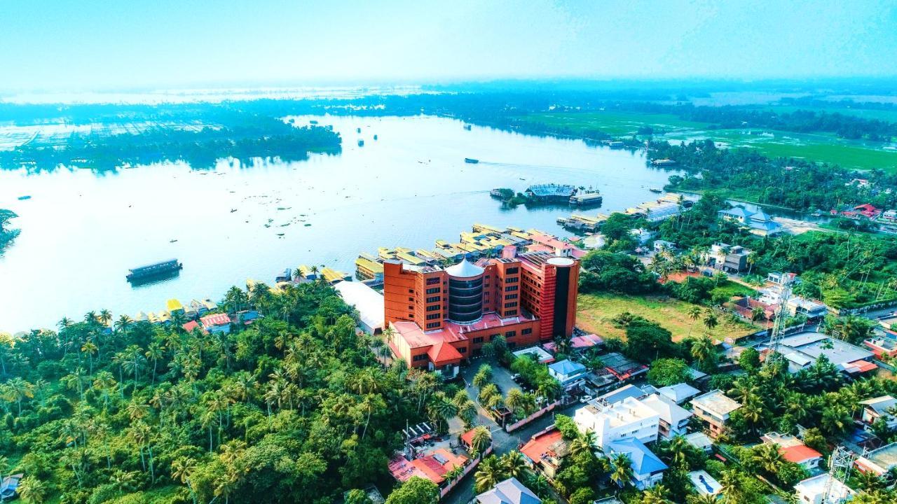 Ramada By Wyndham Alleppey Alappuzha Ngoại thất bức ảnh