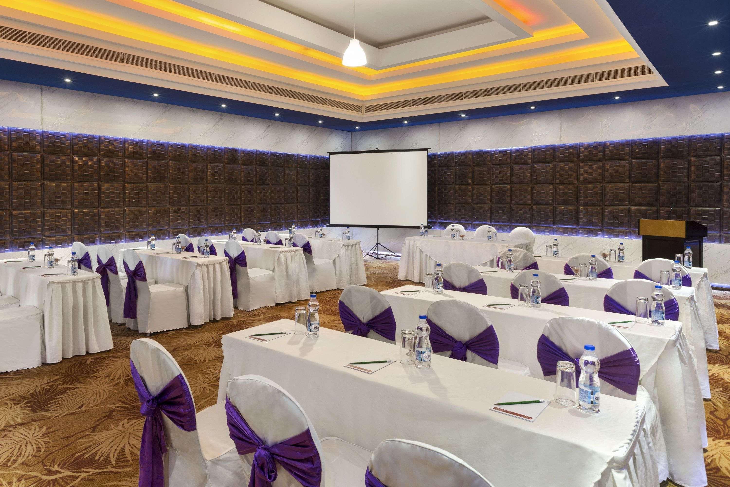 Ramada By Wyndham Alleppey Alappuzha Ngoại thất bức ảnh