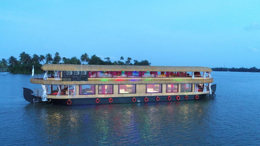 Ramada By Wyndham Alleppey Alappuzha Ngoại thất bức ảnh